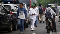 Dia selanjutnya akan menuju maskas FPI di Jalan Petamburan, Jakarta.