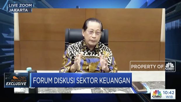 Presiden Direktur PT Bank Central Asia Tbk (BBCA) Jahja Setiaatmadja dalam Forum Diskusi Sektor Finansial denganl tema 