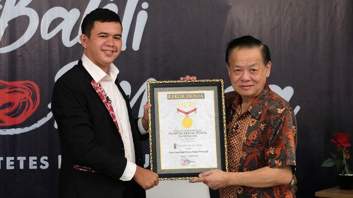 Rekor MURI untuk Donor Darah Terbanyak Sebanyak 531 komunitas dan 105 tarang taruna mengadakan donor darah. Acara ini pun diganjar rekor MURI sebagai donor darah terbanyak.