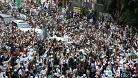 Begini potret massa pemyambut Habib Rizieq.