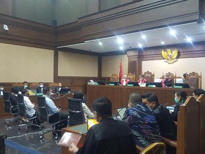 Sidang Perantara Suap Djoko Tjandra, Hakim Konfirmasi soal Surat Red Notice