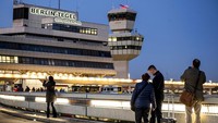 Bandara bersejarah, Bandara Tegel, ditutup pada Minggu (10/11/2020), setelah 60 tahun beroperasi. AP Photo/Fabian Sommer  
