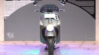 Upaya mengenang kembali masa kejayaannya di tahun 50-an yang melegenda, dihadirkan lewat peluncuran Vespa GTV Sei Giorni II Edition. DIbanding  edisi pertamanya, Vespa GTV Sei Giorni II membawa tampilan lebih modern, mesin lebih powerfull, namun dengan banderol yang lebih murah sekitar Rp 35 juta dari versi pertamanya. Foto: Piaggio Indonesia