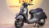Vespa Sei Giorni terbaru mengadopsi mesin 300 HPE (High Performance Engine) yang paling bertenaga, spesifikasinya 300 cc silinder tunggal 4 tak 4 katup berpendingin cairan, dengan injeksi elektronik. Mesinnya dapat menghasilkan tenaga maksimum 23,8 dk dan torsi maksimum 26 Nm. Foto: Piaggio Indonesia
