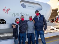 Uji Coba Perdana Penumpang Naiki Kereta Penakluk Pesawat