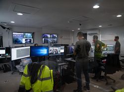 Uji Coba Perdana Penumpang Naiki Kereta Penakluk Pesawat