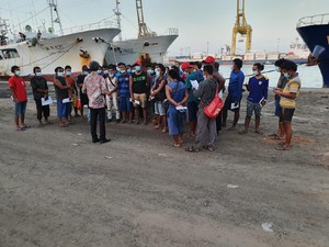 Kemenhub Pulangkan 13 ABK WNI di Kapal Ikan China dari Senegal