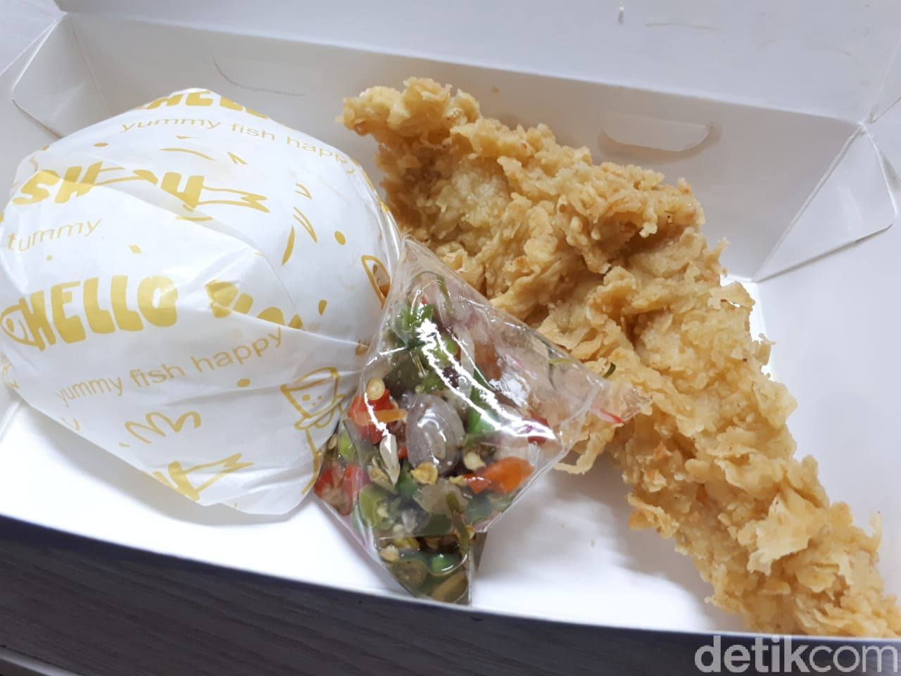 Adu Lezat 3 Crispy Fish Sambal Matah, Mana yang Favorit?