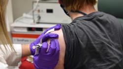Vaksin Pfizer Mulai Ajukan Izin Edar di Eropa