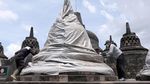 Antisipasi Erupsi, Stupa Candi Borobudur Ditutup Terpal