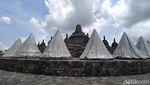 Antisipasi Erupsi, Stupa Candi Borobudur Ditutup Terpal
