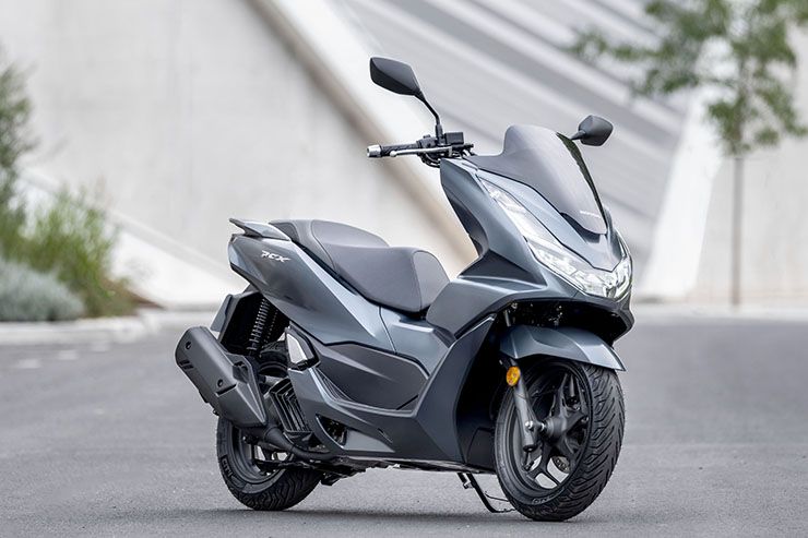 Honda PCX 2022 Meluncur Pakai Mesin 4 Katup dan Kontrol 