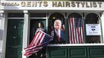 Foto: Joe Biden Kalahkan Trump, Kota di Irlandia Berpesta