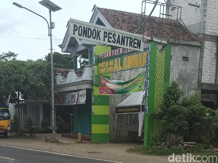 Penambahan Kasus COVID-19 masih terjadi di Trenggalek. Di salah satu ponpes di Desa Baruharjo, Kecamatan Durenan ada 72 santri yang positif COVID-19.