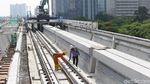 Lintasan LRT Jabodebek Cawang-Dukuh Sudah Tersambung Lho