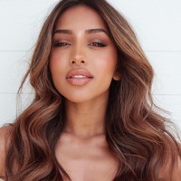 Aku diberi tahu ketika magang, saat aku baru saja memulai karier, bahwa kamu perlu bersikap ekstra baik pada orang karena kamu cantik, karena mereka akan berpikir kamu bodoh, kata mengenai perkataan seorang senior wanita. Foto: Instagram @mariathattil