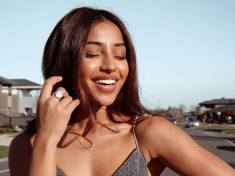 Potret Miss Universe Australia yang Didiskriminasi karena Terlalu Cantik
