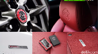 Mazda 3 100th Anniversary Edition ditenagai oleh mesin SKYACTIV-Gasoline 2.0 L. Mesin itu mampu menyemburkan tenaga hingga 153 daya kuda pada 6.000 rpm dengan torsi maksimal 200 Nm pada 4.000 rpm. Mesin dikawinkan dengan transmisi SKYACTIV-DRIVE otomatis enam percepatan. Foto: Dok. Mazda