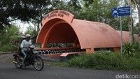 Di Kabupaten Sleman sendiri terdapat tiga buah ruang lindung darurat (Rulinda) atau sering disebut bungker.