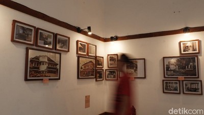 Mengintip Arsitektur Dago Baheula Lewat Pameran Foto