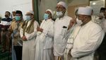 Momen Elite PKS Sambangi Kediaman Habib Rizieq