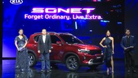 Indonesia menjadi negara kedua yang memperkenalkan KIA Sonet setelah India. Di Indonesia, KIA Sonet hadir dengan spesifikasi 6 tipe, 2 opsi transmisi, dan satu pilihan mesin. Foto: Screenshot Youtube KIA Indonesia