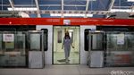 Seperti Ini Jeroan Gerbong LRT Jabodebek