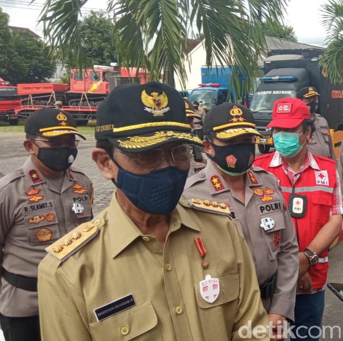 Sri Sultan Hamengku Buwono X, 11/11/2020