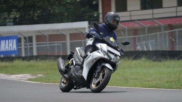 Test ride All New Aerox 155 Connected