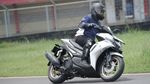 Potret Yamaha Aerox 155 Connected Berbaju Tim Petronas Sprinta