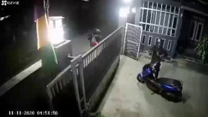 Viral Pencuri Motor Todongkan Pistol Ke Warga Di Bekasi Polisi Selidiki