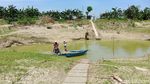 Warga Kudus Puluhan Tahun Seberangi Sungai dengan Perahu Tambang