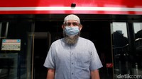 Aktor lawas Rudy Wahab menjalani pemeriksaan di KPK, Jakarta, Kamis (12/11/2020).