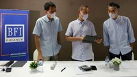 Perusahaan akan melakukan penerbitan Obligasi kembali di awal tahun 2021 dan saat ini sedang dalam proses melakukan pendaftaran program Penawaran Umum Berkelanjutan Obligasi Berkelanjutan V dengan jumlah sampai sebesar Rp6 triliun ke Otoritas Jasa Keuangan (OJK). Foto: dok. BFI Finance