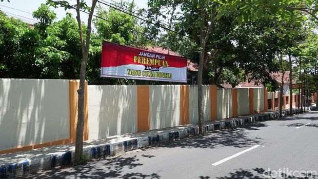 black campaign di banyuwangi