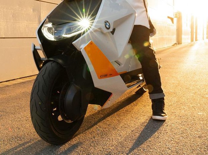 BMW Motorrad Definition CE 04