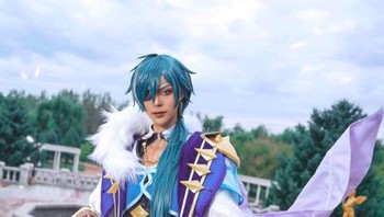 Kalau ini khusus cosplay karakter pria Kaeya. Cool, banget! Foto: Mihoyo