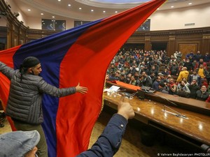Damai di Nagorno Ciptakan Krisis Politik di Armenia