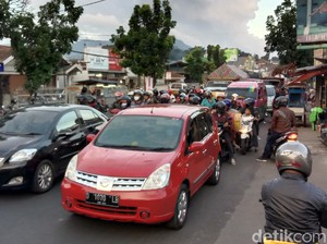 Gudang Kapas Terbakar, Jalan AH Nasution Bandung Macet