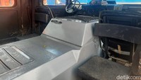 Ini sudah sampai di sini bantuan dari PMI pusat ada dua tangki air bersih dan satu Hagglund yang digunakan untuk evakuasi, kata Komandan Satgas Darurat Bencana Merapi PMI Sleman Tri Joko Spatono saat ditemui di posko, Kamis (12/11/2020). Foto: Jauh Hari Wawan S/detikOto