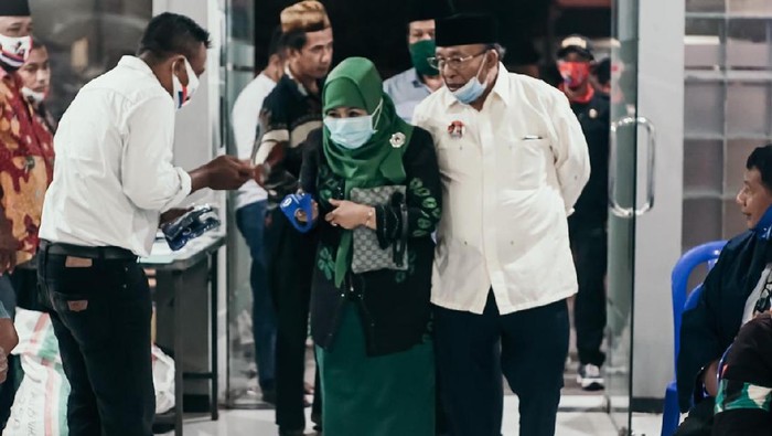 kelana aprilianto-dwi astutik