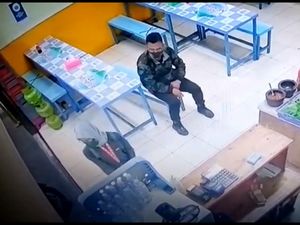 Maling HP Terekam di Rumah Makan Kawasan Menteng
