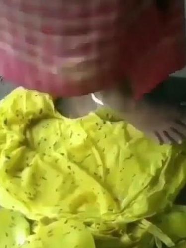 Masak Pakai Mulut dan Kaki, 5 Aksi Masak Ini Bikin Nafsu Makan Hilang