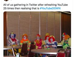 Meme Kocak YouTube Tumbang Pakai Adegan Among Us