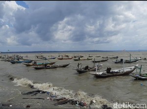 Sekilas Jatim: Ombak di Surabaya Bikin Warga Merinding-Pria Setubuhi Anak Tiri