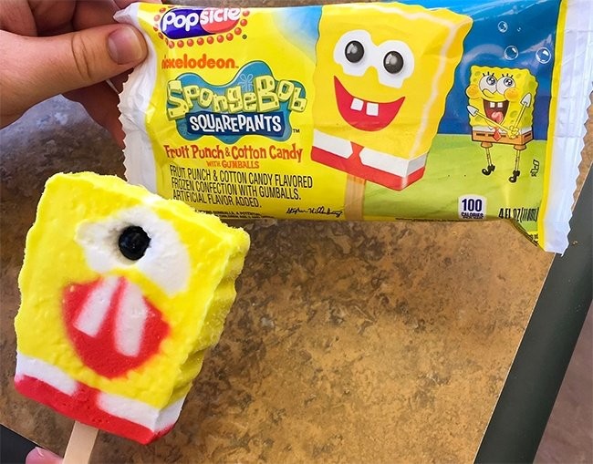 Kalau es krim yang tadi Spongebobnya nggak ada bola matanya, nah yang ini ada. Tapi kok matanya cuma satu ya? Jadi kayak illuminati deh. Serem.. Foto: Reddit