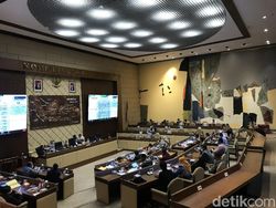 Komisi II Rapat Bareng KPU-Bawaslu, Bahas PKPU Rekapitulasi Suara Pilkada