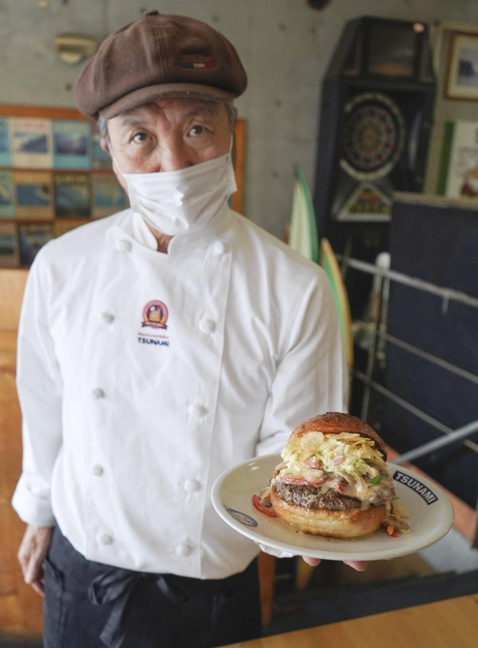 Restoran di Jepang Ini Bikin Burger Bertema Joe Biden yang Hits