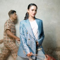 Baru-baru ini, keduanya pun melakukan pemotretan. Disebut-sebut, ini menjadi foto prewedding mereka. Foto: Instagram