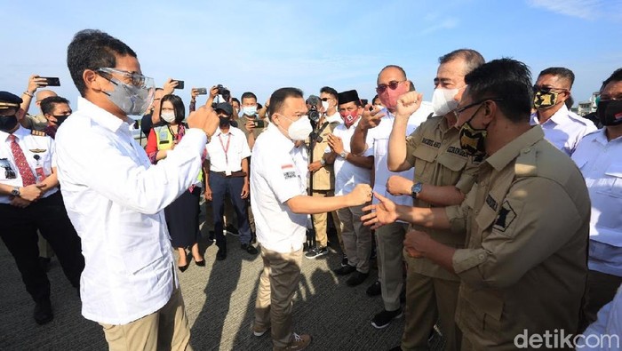 Wakil Ketua Dewan Pembina Gerindra Sandiaga Uno dan Ketua Harian Gerindra Sufmi Dasco Ahmad ke Padang, Sumatera Barat, untuk kampanye Pilgub Sumbar 2020.